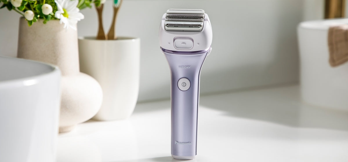 panasonic ladies shaver 4 hypoallergenic blades wet dry rechargeable es wl80 image 2