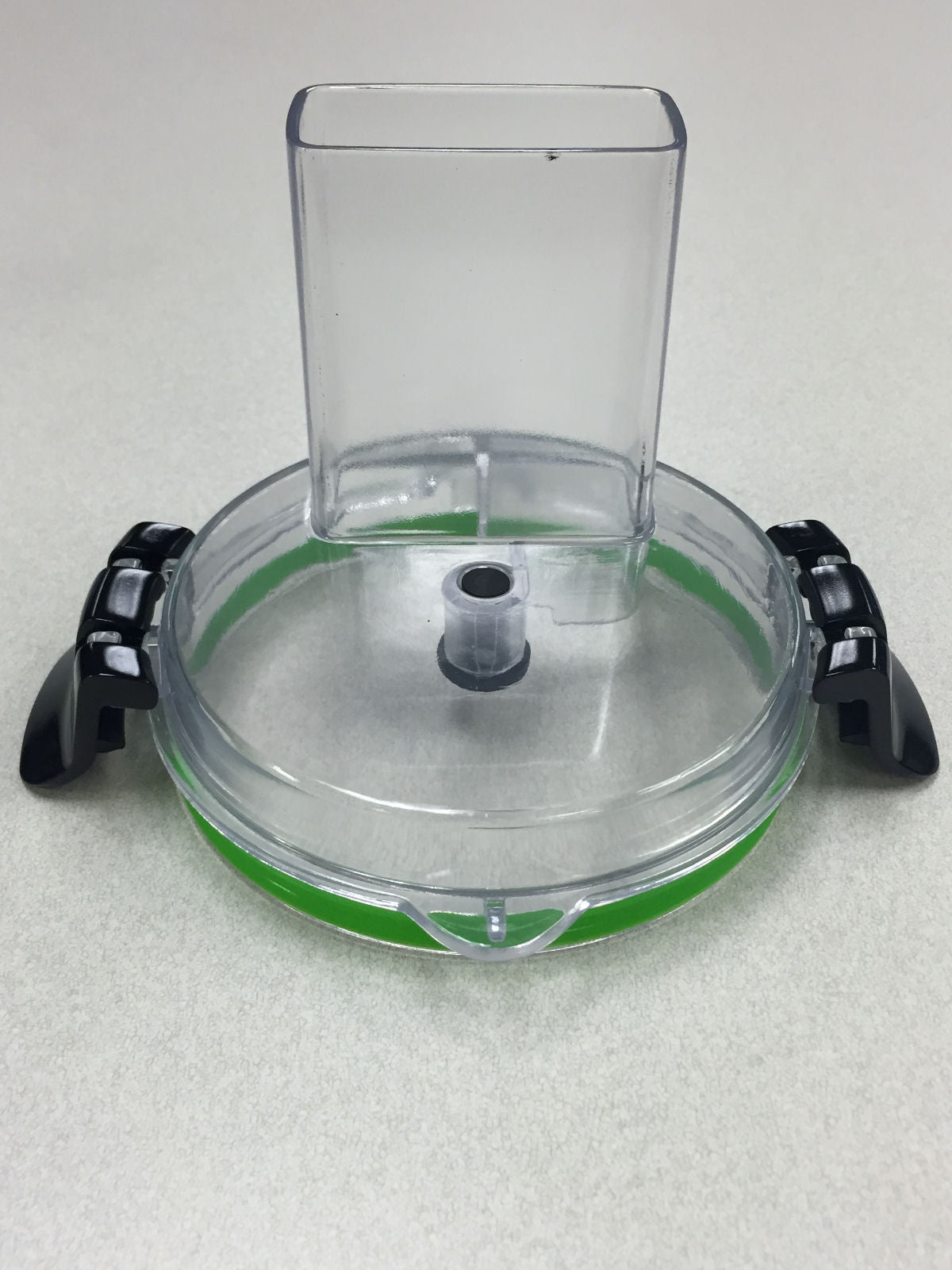 990219500 lid for 70510c food processor image 1