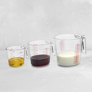 cuisinart nesting measuring cup set 3 pc 1 cup 2 cup and 4 cup heat resistant plastic ctg 00 3mcc image 2