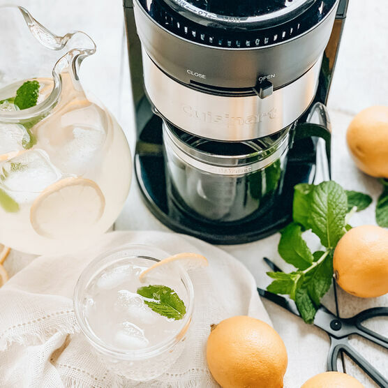 cuisinart citrus juicer w glass carafe ccj 900c image 4