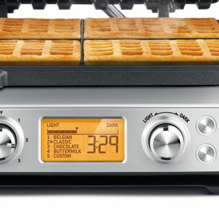 breville waffle maker bwm640bss 1800w 4 slice with waffleiq image 3